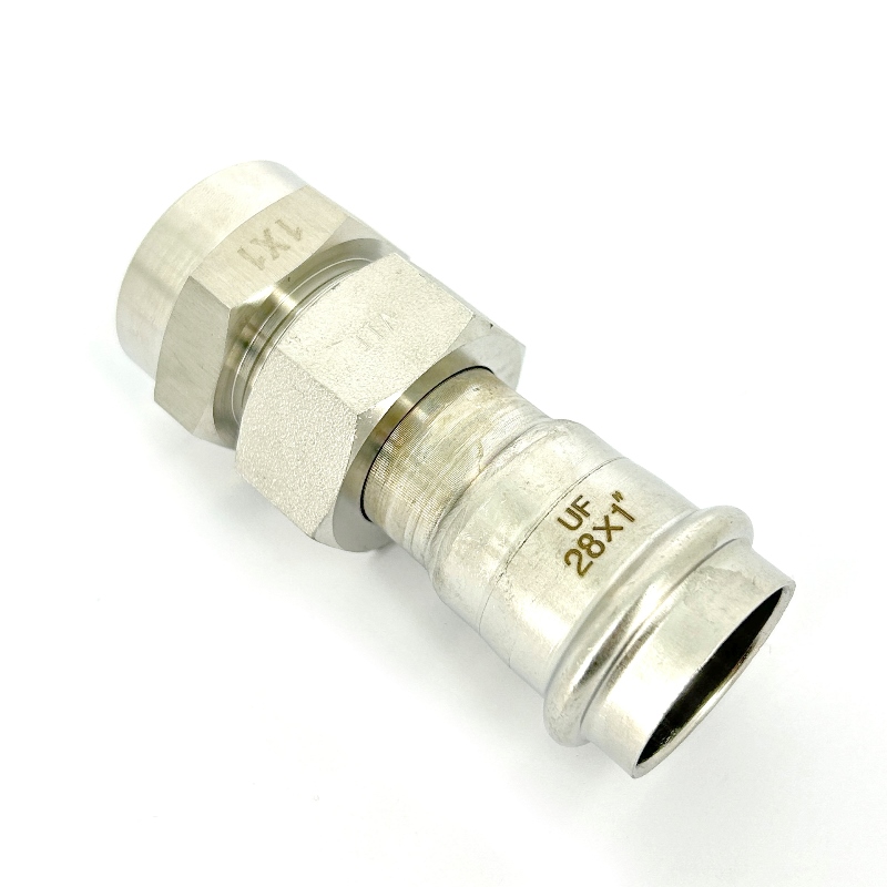 Муфта пресс-В 28 x 1 с разъемным соединением и плоск. прокладкой нерж.сталь