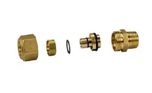 Фитинг Giacomini для пластиковых труб НР 1/2 x 18x2.5 мм R186MY055