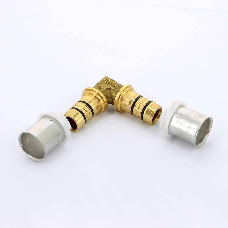 Угол пресс Uni-Fitt 20 мм 703G7700