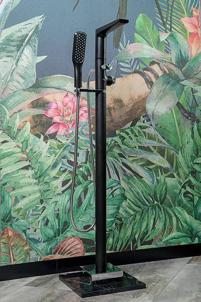 Смеситель напольный для ванны с душем Boheme Venturo белый матовый/хром матовый 379-W