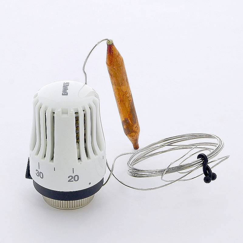 Термостатическая головка Uni-Fitt с выносным погружным датчиком 470E0000