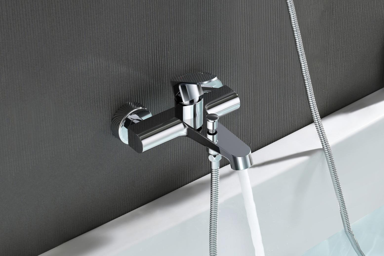 Смеситель для ванны Aquanet Oberon AQ1240CR