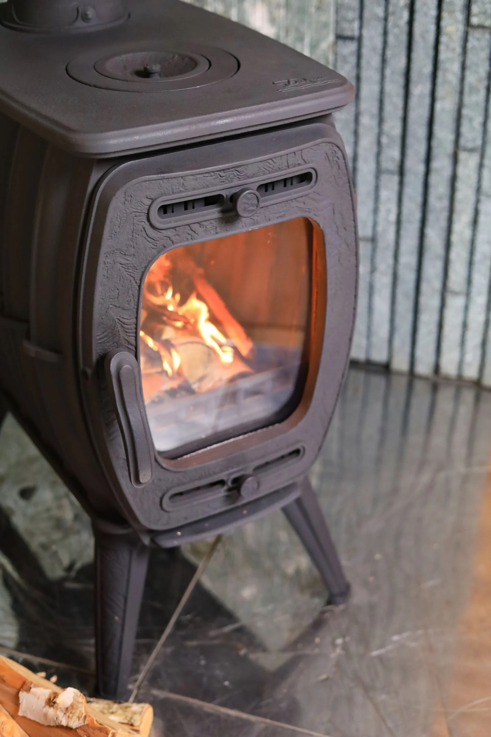 Печь-камин отопительно-варочная Бахта-2 чугунная Аp0492