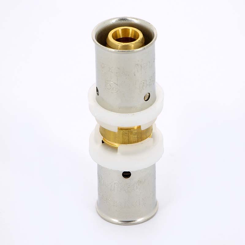 Муфта пресс Uni-Fitt 16 мм 700G6600