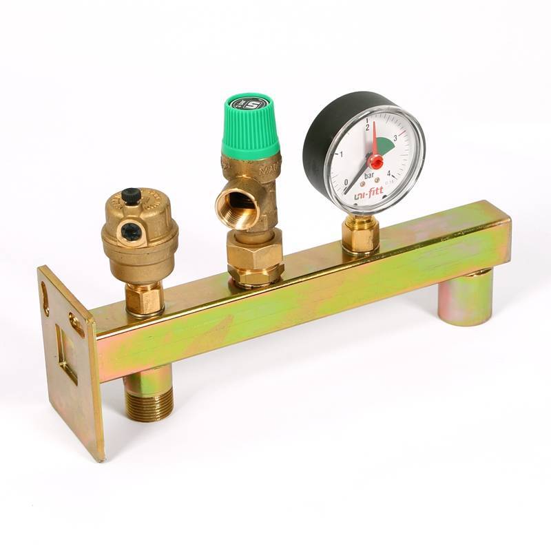 Группа безопасности котла с консолью для расширительного бака Uni-Fitt до 50 кВт 255D3230