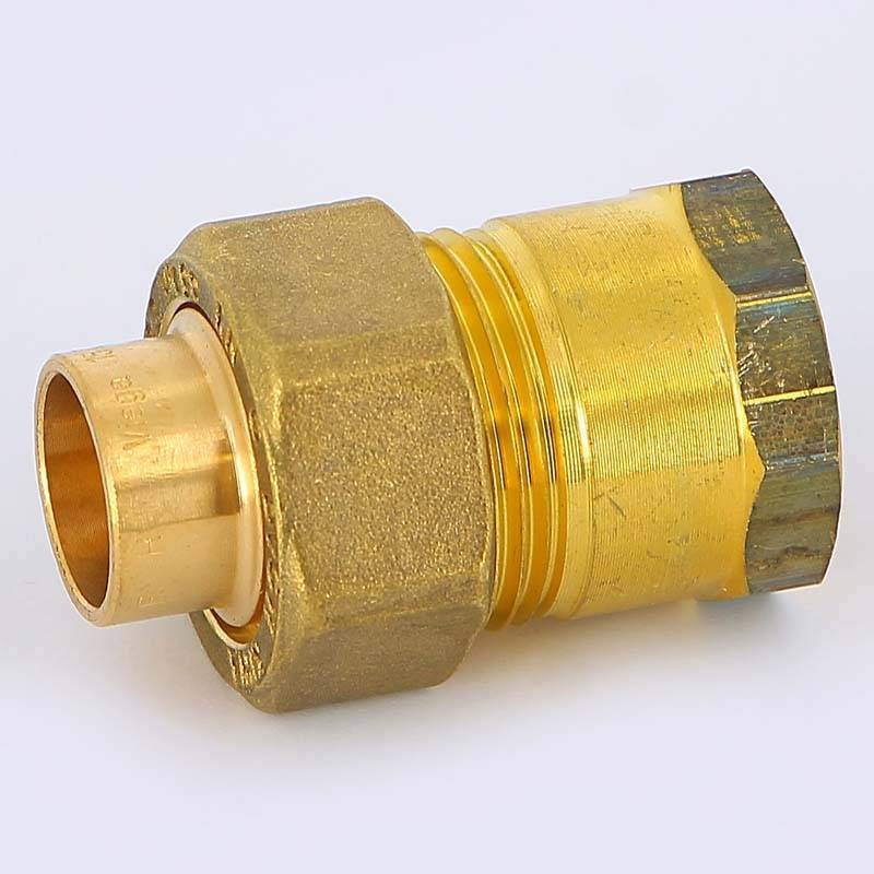 Разъемное соединение Viega 15 мм x 1/2 пайка-В с коническим уплотнением 103422