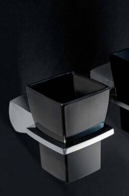 Стакан для зубных щеток Bertocci Grace 80х80х110 мм черный 14277970000