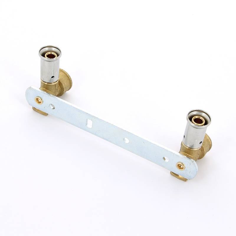 Водорозетка пресс-В двойная на планке HENCO 16х1/2х16 28P-16041604