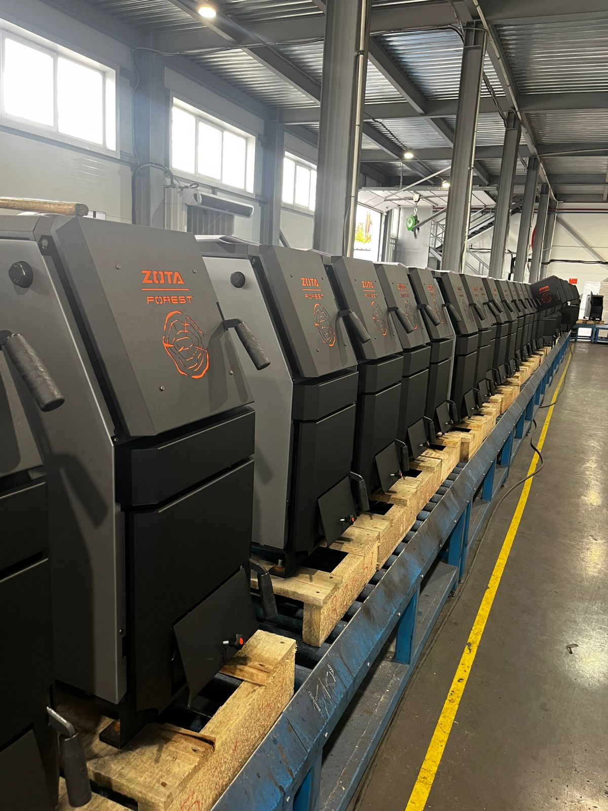 Котел отопительный твердотопливный ZOTA Forest 31 4931120031