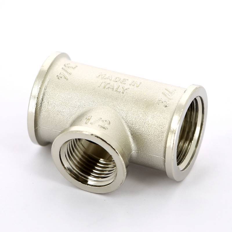 Тройник никелированный Tiemme 3/4x1/2x3/4 ВР-ВР-ВР 1500151