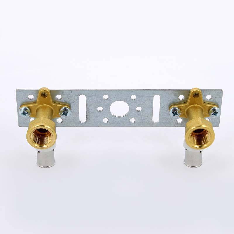 Водорозетка пресс-В двойная на планке Uni-Fitt 16х1/2 712G6200