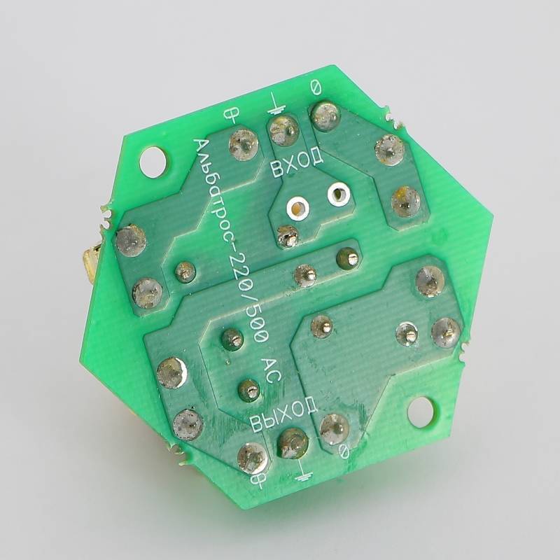 Устройство защиты от импульсных перенапряжений Бастион Альбатрос-220/500 AC 222