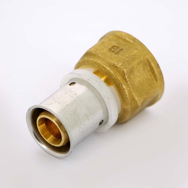 Муфта пресс с внутренней резьбой Uni-Fitt 20x3/4 701G7300