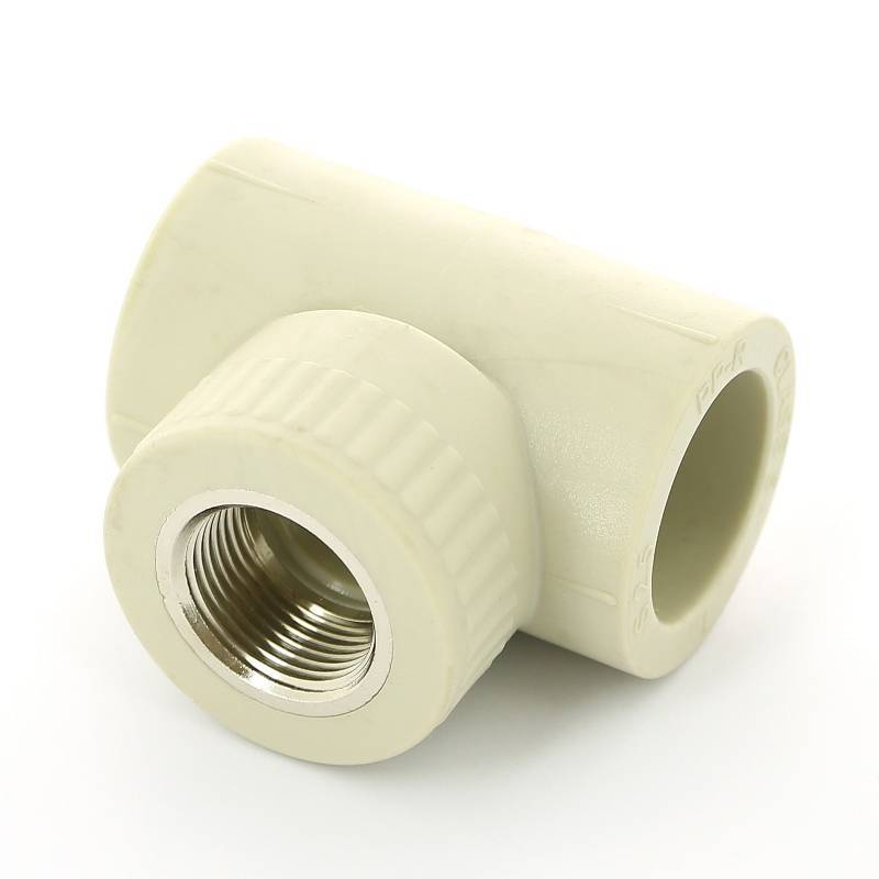 Тройник полипропиленовый Heisskraft 32х3/4 ВР 3183225