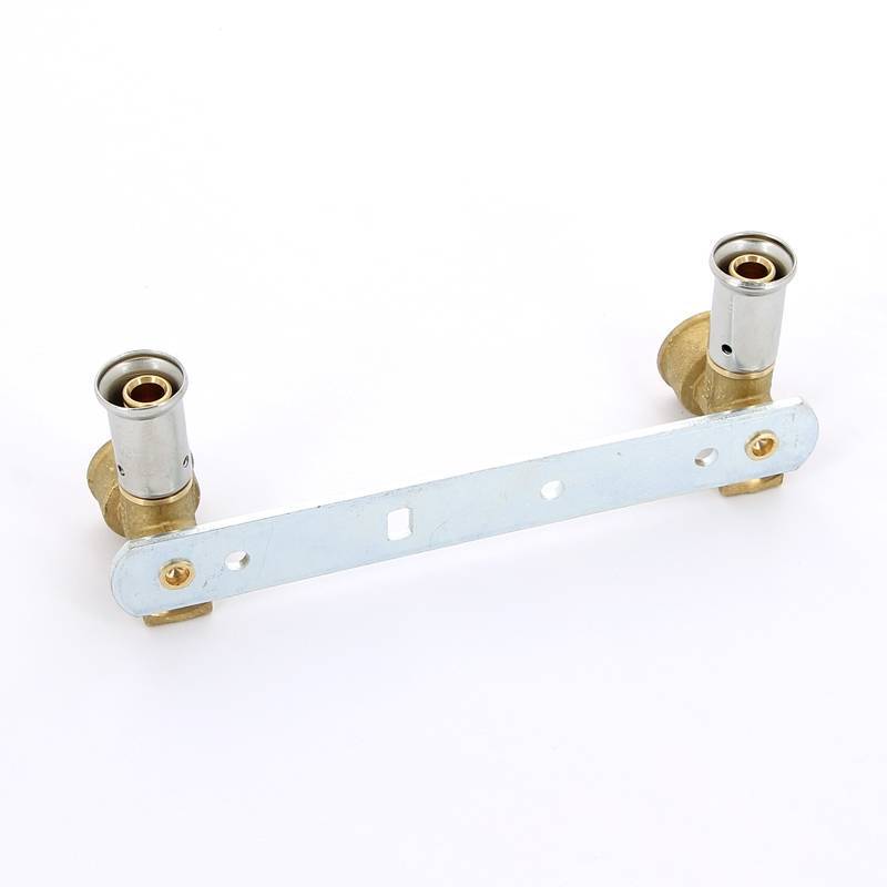 Водорозетка пресс-В двойная на планке HENCO 16х1/2х16 28P-16041604