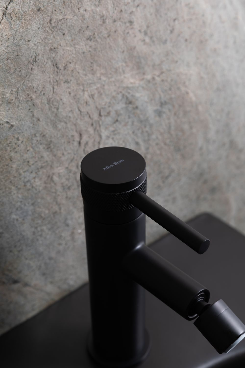 Биде подвесное Allen Brau Liberty 36.7x51.8x29 см черный 4.33010.31