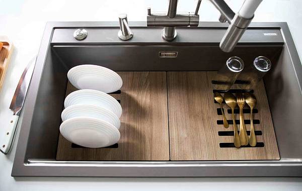 Разделочная доска Omoikiri CB-Kitagawa 86-LB-BL пластик 38.3x33.9 см 4999064