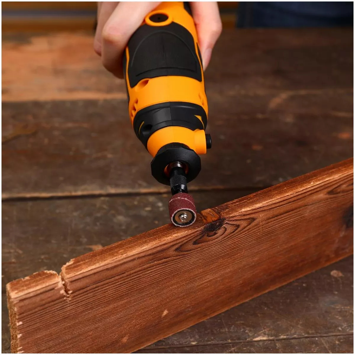 Гравер электрический DEKO DKRT350E-LCD 350 Вт кейс 43 аксессуара 063-4116