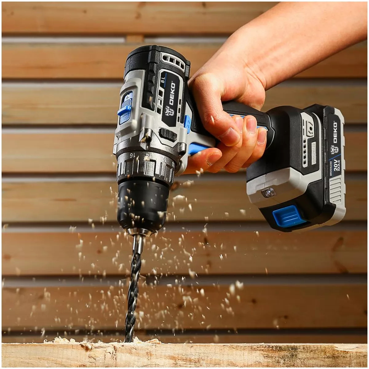 Дрель-шуруповерт аккумуляторная бесщеточная DEKO Sharker 20V 20 В 1x2.0 Ач Sharker 20V