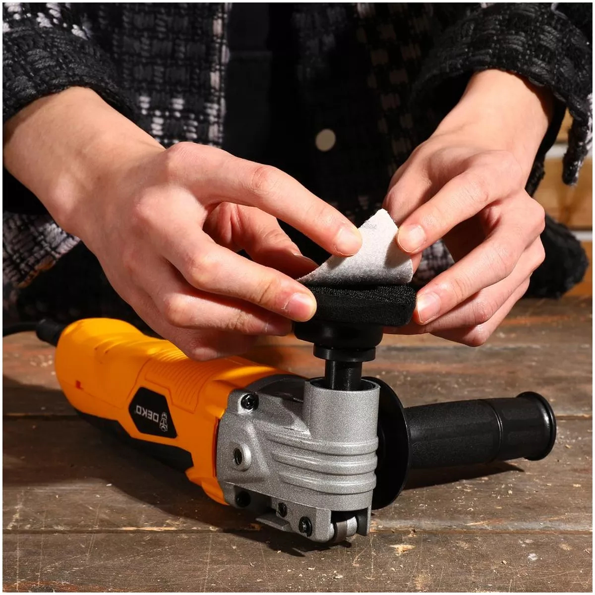 Реноватор сетевой Deko DKOT600 600 Вт набор 9 предметов 063-4112