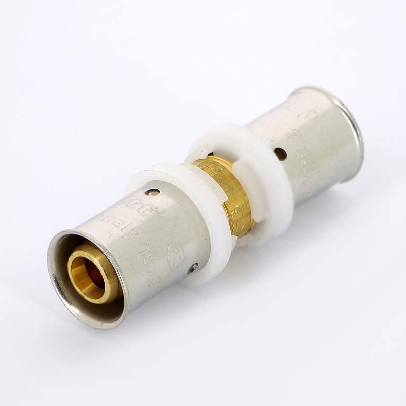 Муфта пресс Uni-Fitt 16 мм 700G6600