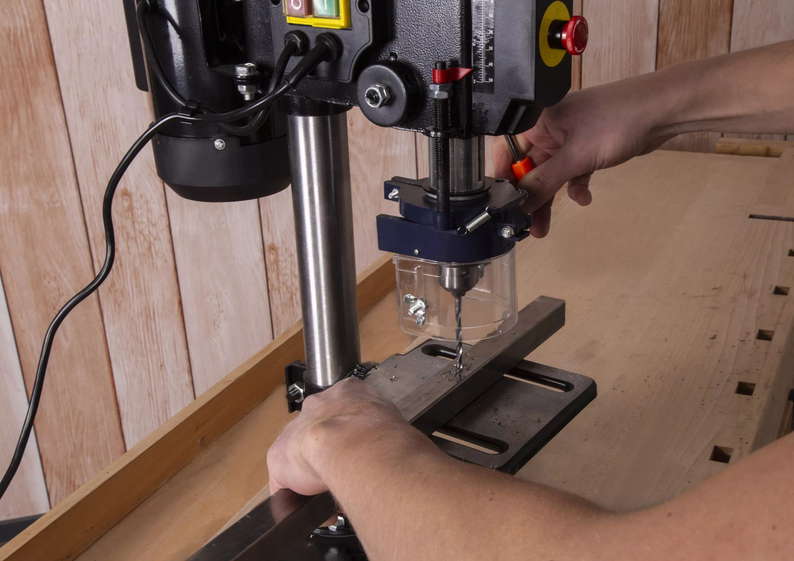 Станок сверлильный FERM TDM1025 350 Вт патрон 13 мм