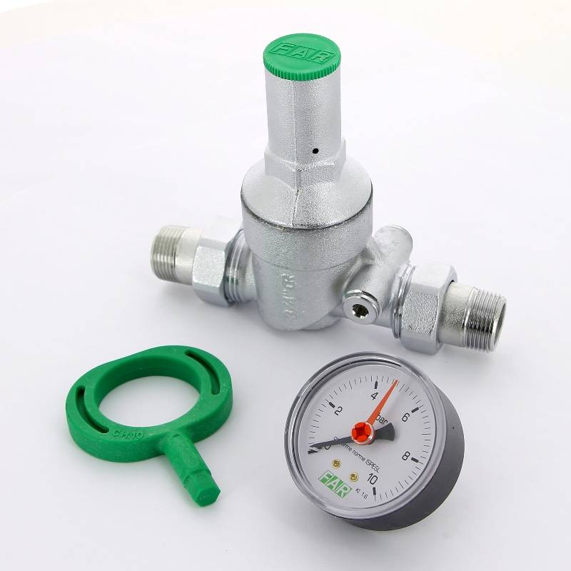 Редуктор давления хромированный FAR 3/4 НР-НР с манометром FA 2815 34