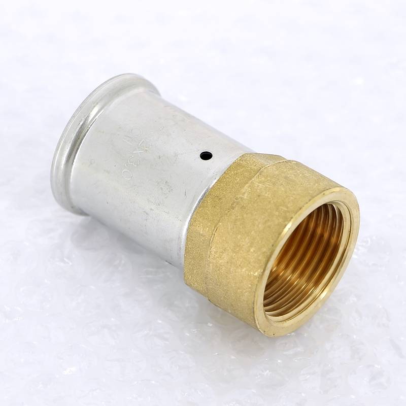 Муфта пресс Henco с внутренней резьбой 32x1 18P-3206