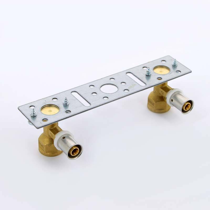 Водорозетка пресс-В двойная на планке Uni-Fitt 16х1/2 712G6200