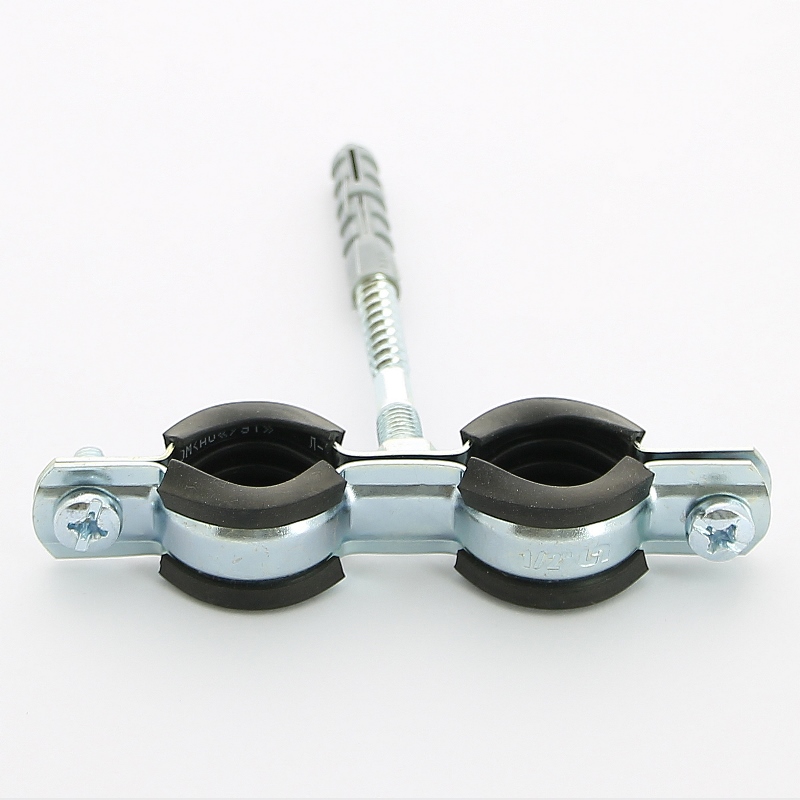 Хомут двойной 1/2 (20-24 мм) с резиновым уплотнителем, шпилькой и дюбелем