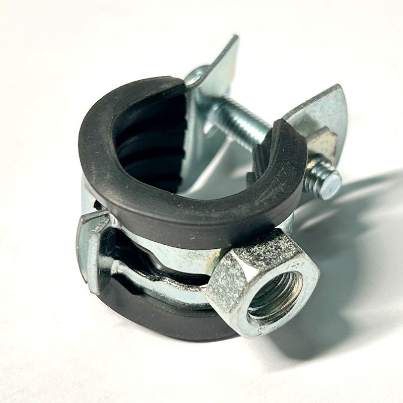 Хомут одновинтовой 3/8 (15-18 мм) с резиновым уплотнителем