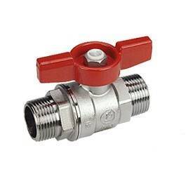 Кран шаровой Giacomini R253D 1 1/4 НН бабочка R253X006