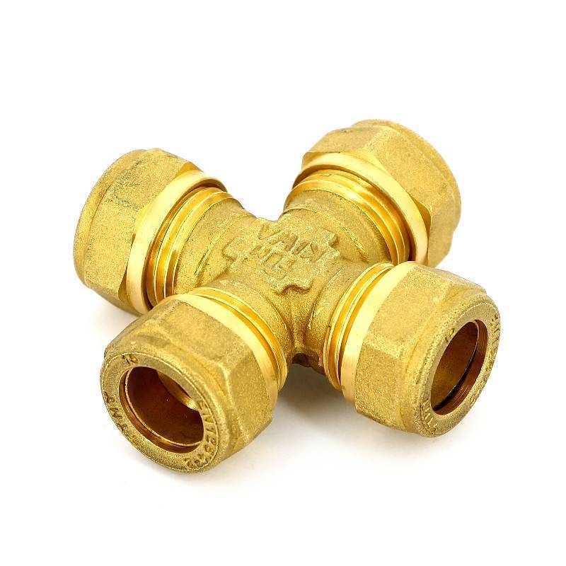 Крестовина обжимная Tiemme 15 мм 1000059