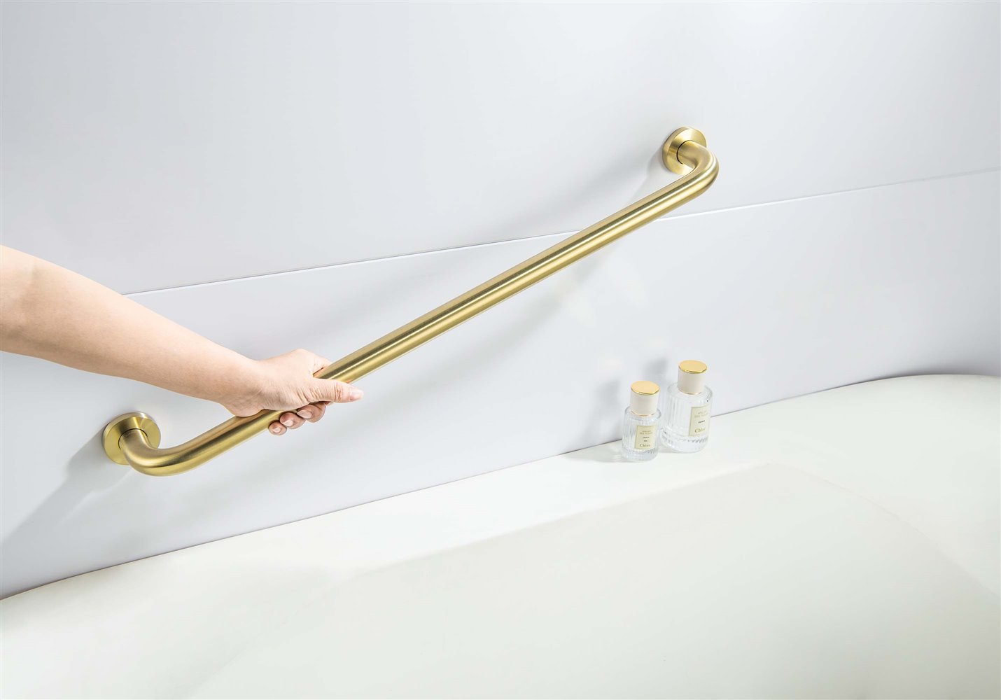 Поручень Aquatek 650 мм шлифованное золото AQ4996BG