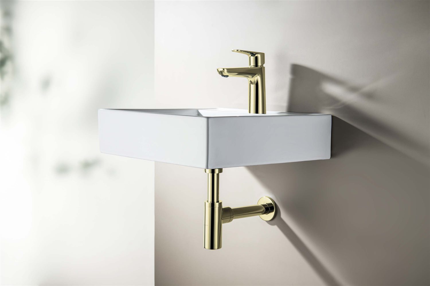 Сифон для раковины Aquatek полированное золото AQ6012PG