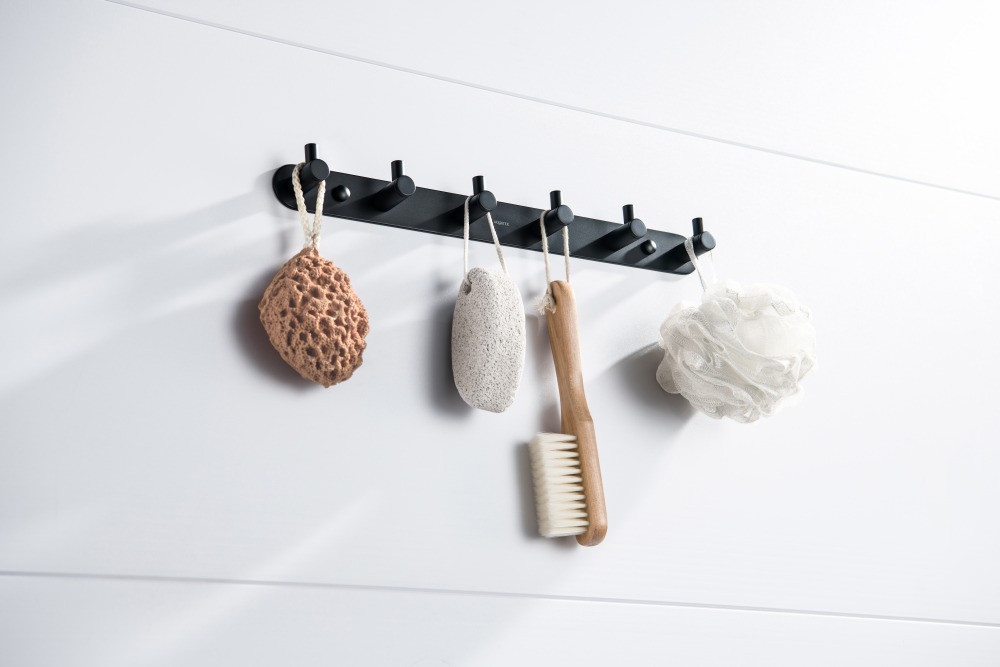 Планка с 6 крючками Aquanet Europa матовый черный AQ4124MB