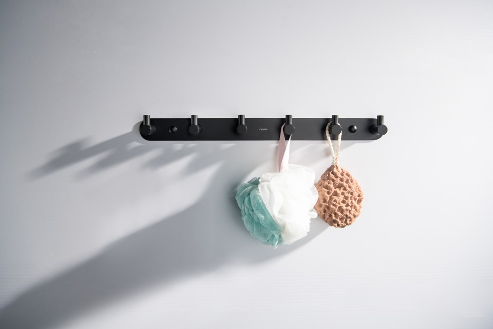 Планка с 6 крючками Aquanet Europa матовый черный AQ4124MB