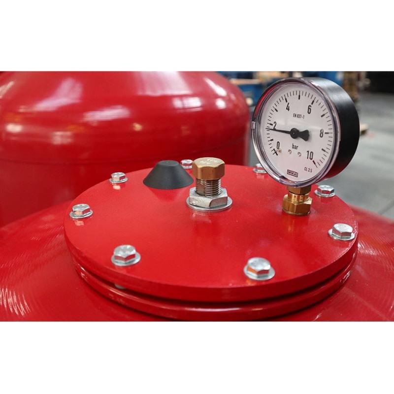 Расширительный бак Flamco Flexcon R 300 л 6 бар красный 16303RU