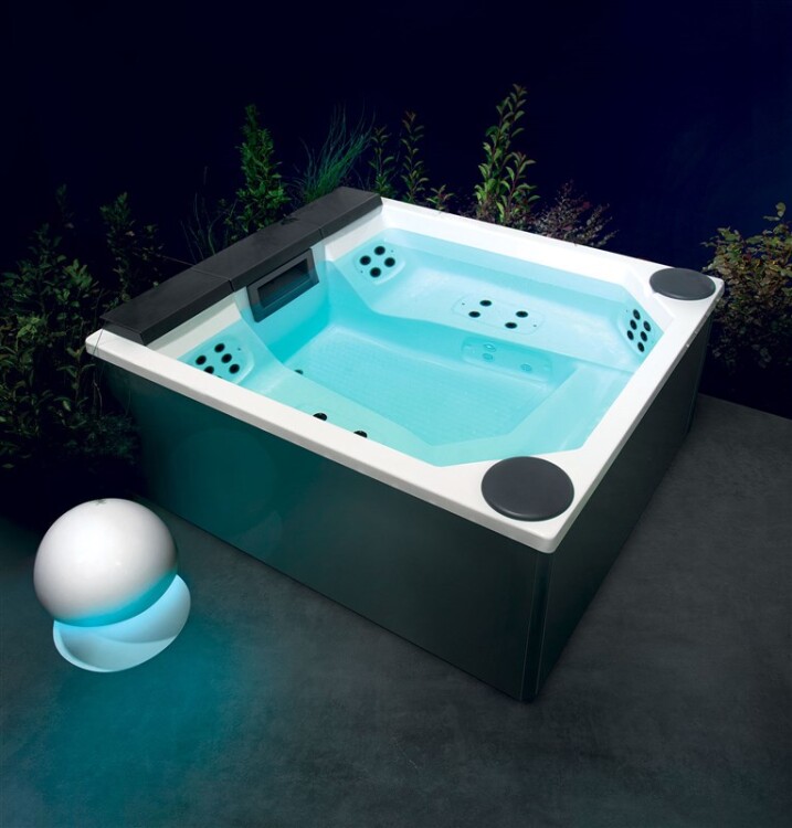 Минибассейн Treesse Quarz Light 2350x2150x900 мм белый PQ2352BNGR