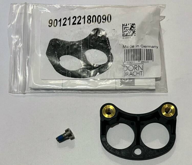 Накладка Dornbracht для монтажа розетки 9012122180090