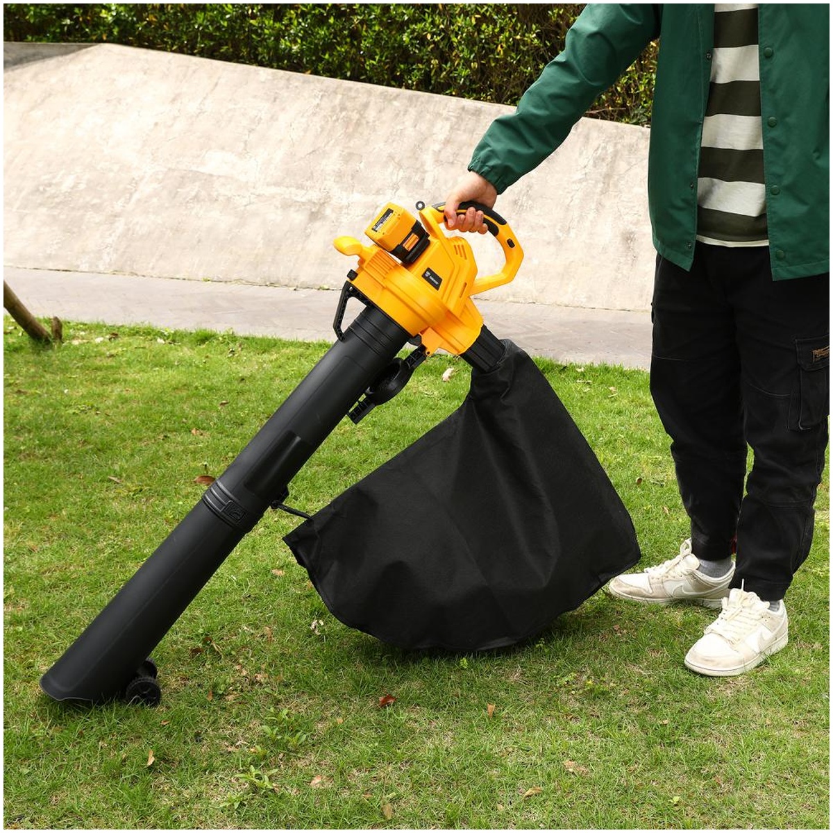 Воздуходувка-пылесос аккумуляторная DEKO DKBL22 бесщеточная 20 В 1x4.0 Ач 063-4309