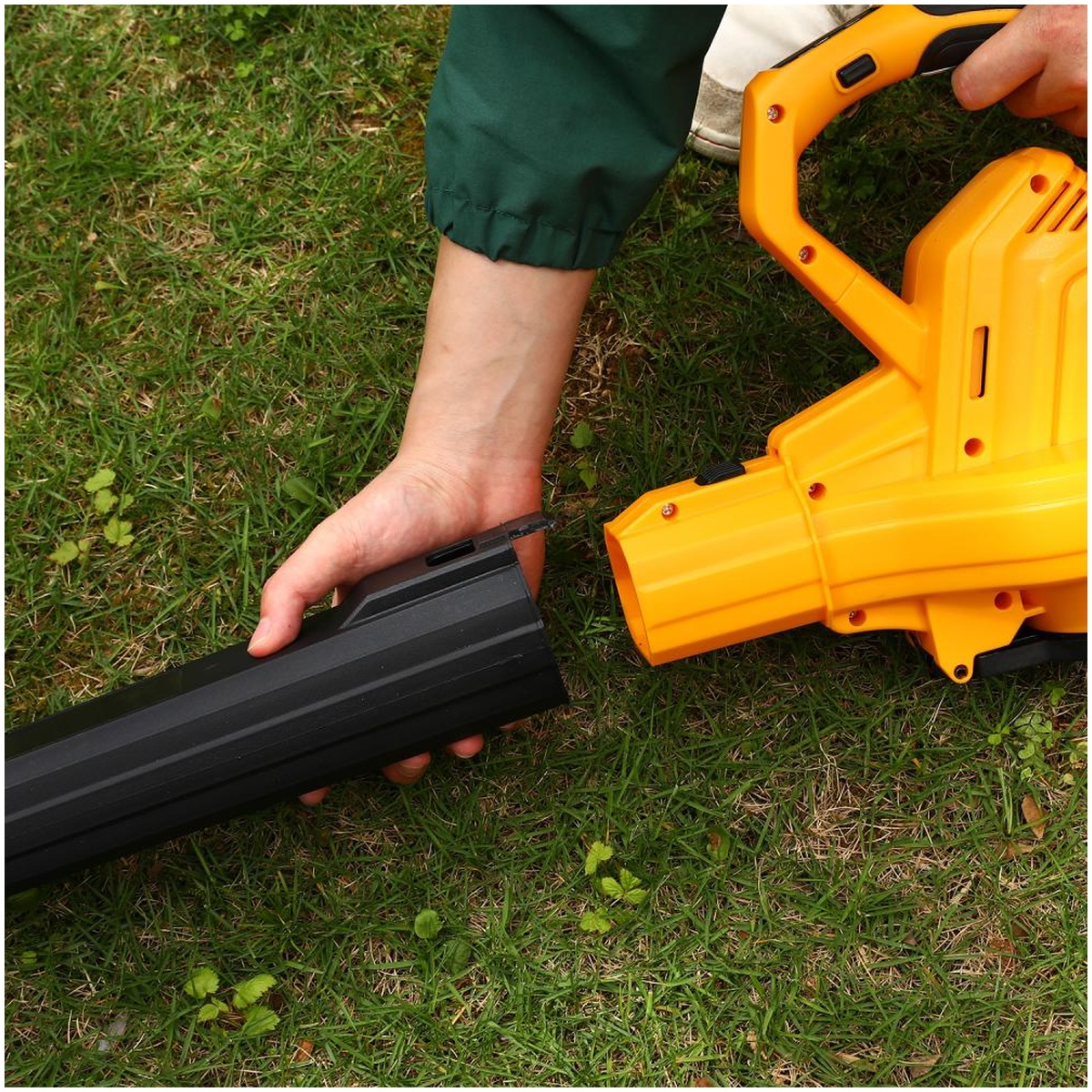 Воздуходувка-пылесос аккумуляторная DEKO DKBL22 бесщеточная 20 В 1x4.0 Ач 063-4309