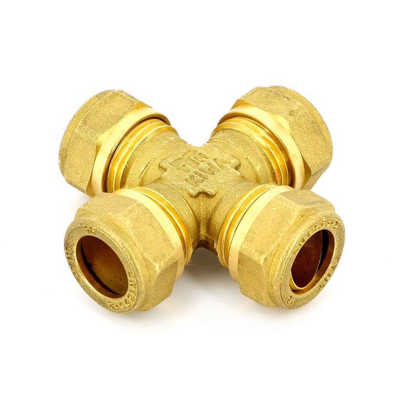 Крестовина обжимная Tiemme 15 мм 1000059