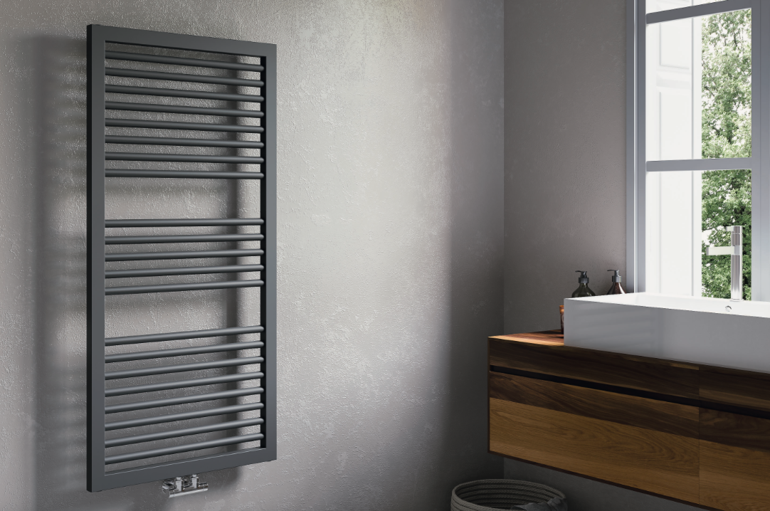 Полотенцесушитель водяной Lazzarini Asti 1110x600 мм антрацит прямой 386482