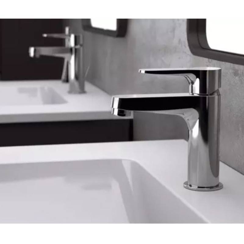 Смеситель для раковины Remer Winner без донного клапана хром W11