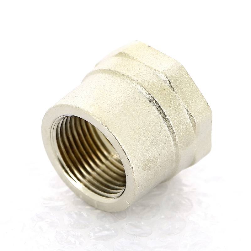 Муфта латунная Uni-Fitt 1 1/4 дюйма ВР-ВР 602G5500