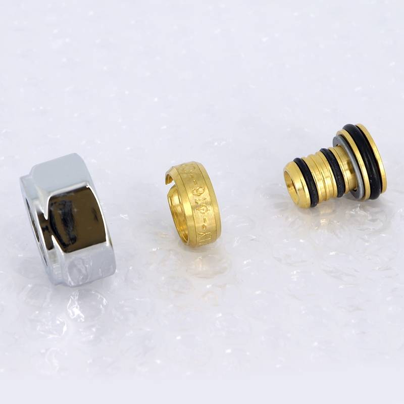 Соединитель обжимной Carlo Poletti 16(2.0) x M24x19 ВР хромированный для металлопластиковых труб A55502B