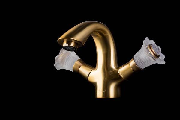 Смеситель для раковины Boheme Camelia бронза матовая 311-Camelia