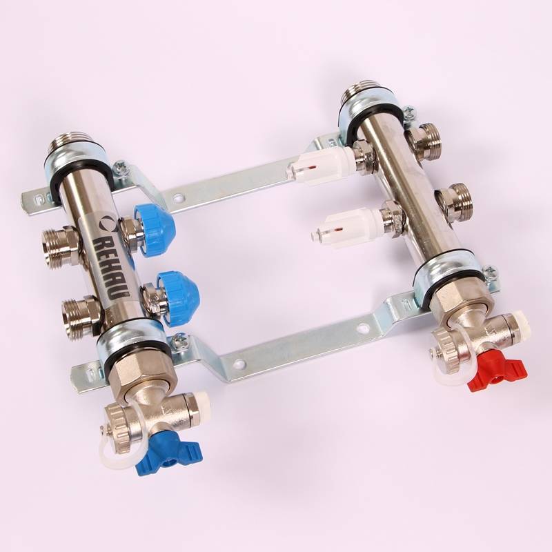 Коллекторная группа REHAU HKV-D 1 x 3/4 2 выхода 208021