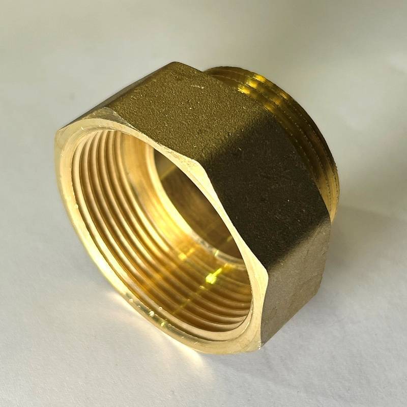 Переход резьбовой LD Pride латунный 1 1/2 ВР х 1 1/4 НР LD.65.509.40х32